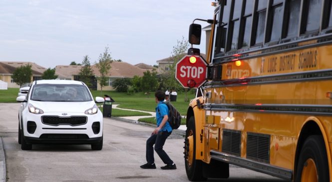 How to Keep Kids Safe From Illegal School Bus Passing Accidents